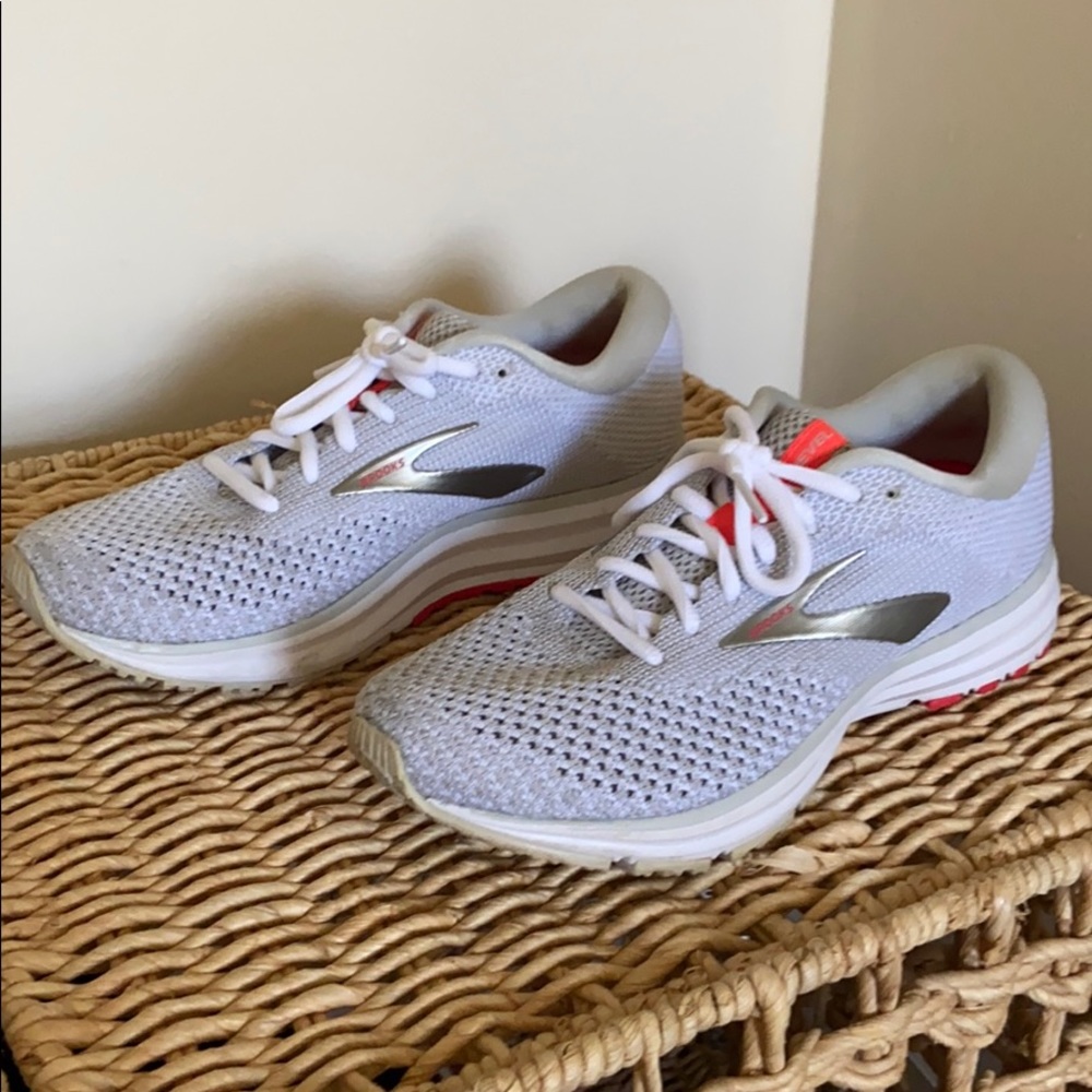 Brooks Revel 2
